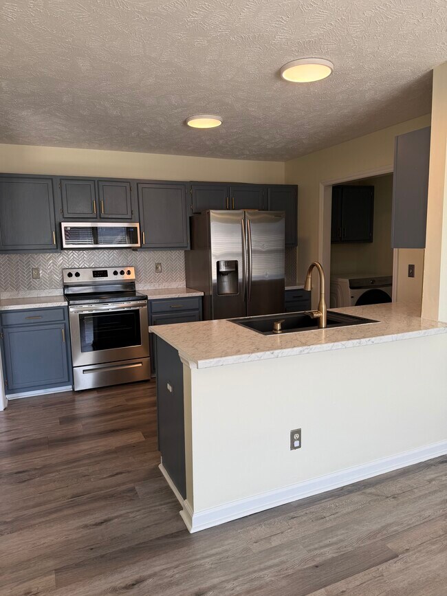 Photo - 6550 Brookshire St