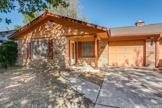 Building Photo - 2913 Eisenhauer Rd