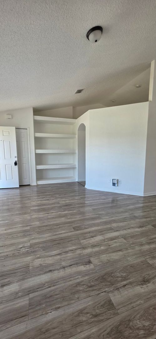 Photo - 3 Bedroom, 2 Bath Home with 2-Car Garage – 1,722 Sq Ft