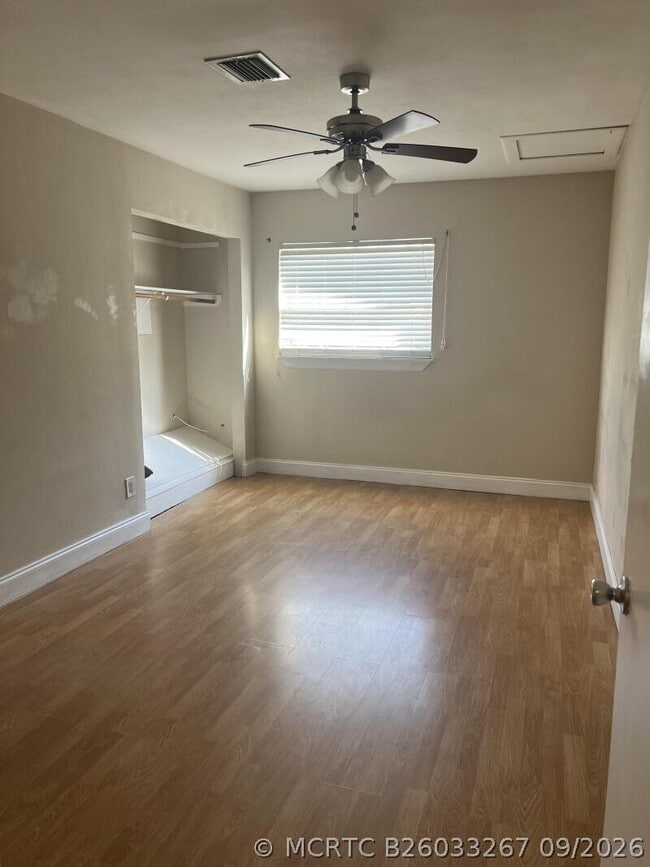 279 SE 8th Terrace Unit A