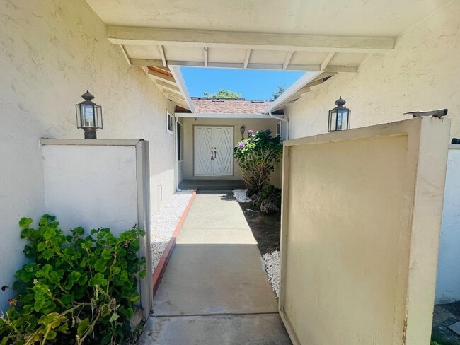 Photo - 1150 Stafford Dr