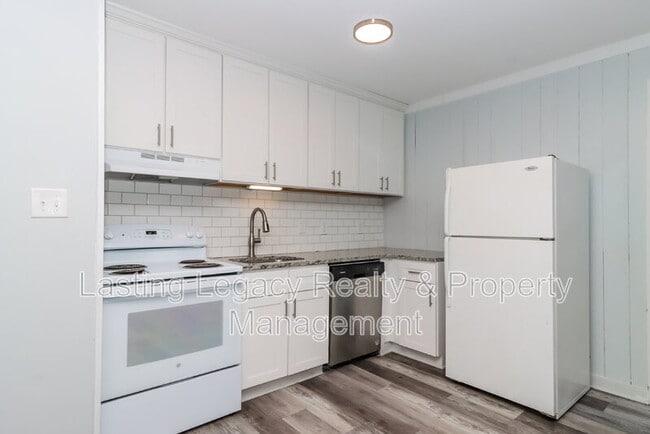 Photo - 2325 15th St NE Unit Apartment