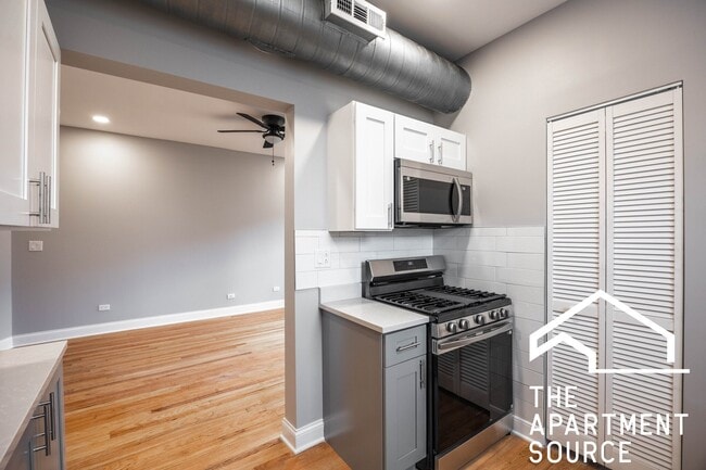 Photo - 1153 W Lunt Ave Unit 1149-3