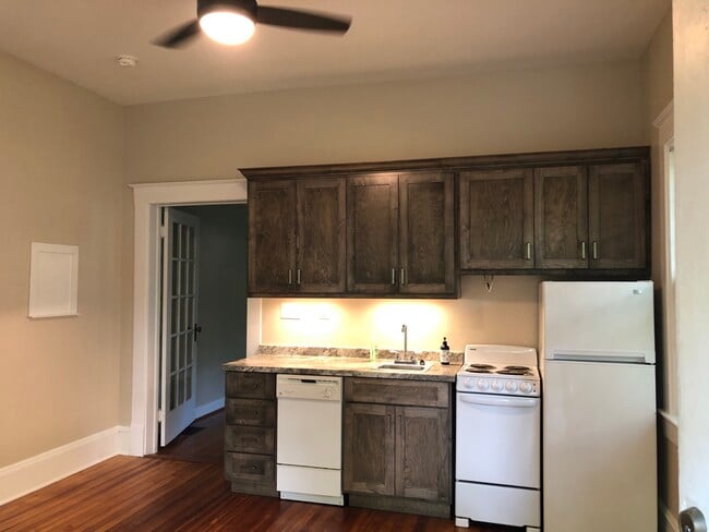 Building Photo - 1212 Brookstown Ave Unit B