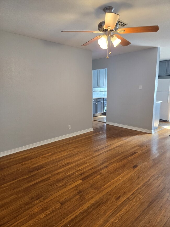 Photo - 618 Fostoria Ln