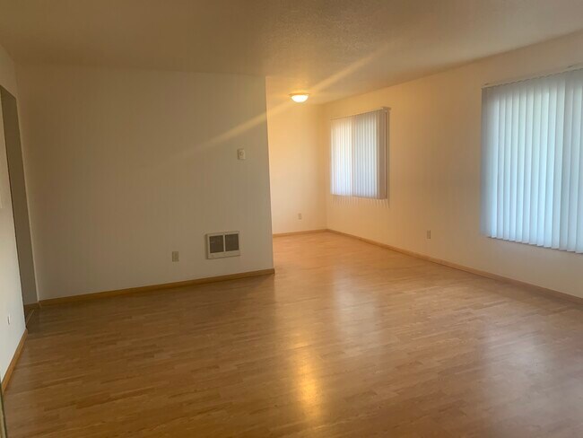 Photo - The Milwaukian Apartments