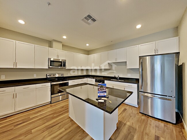 Photo - 20747 W Maiden Ln