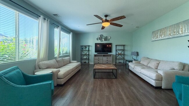 Photo - 3060 Morris Ave