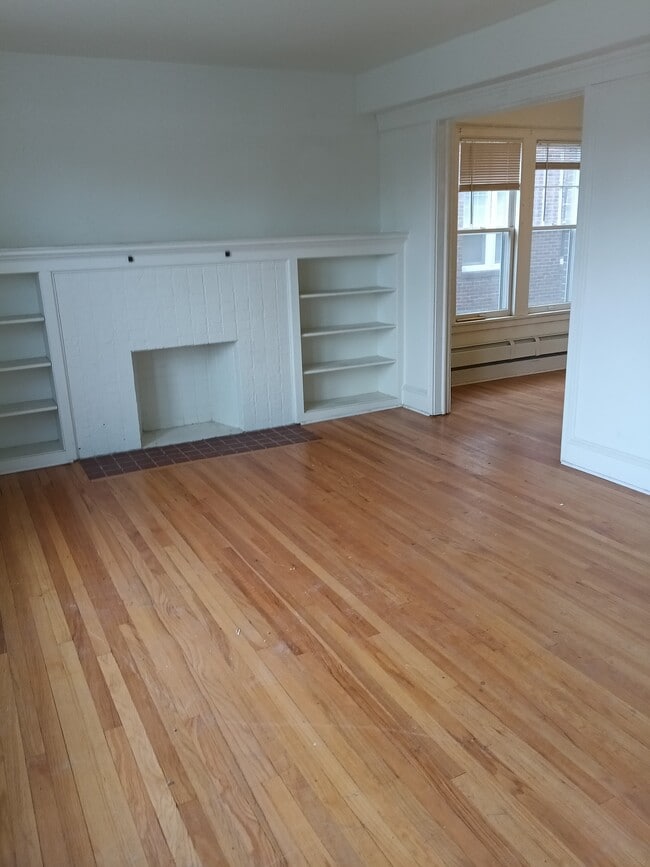 Photo - Ivy Manor Apartments