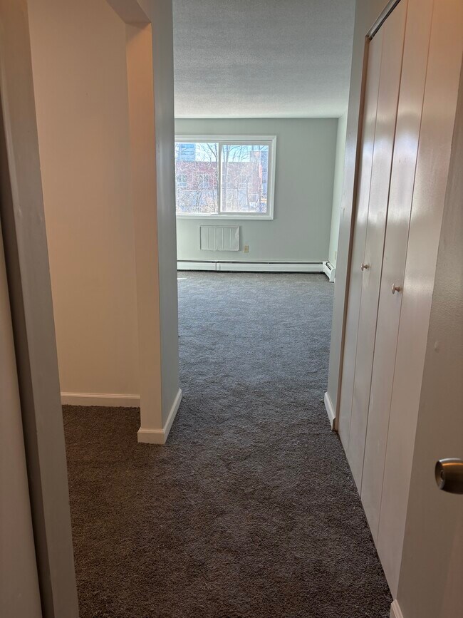 Photo - Crestview Apartments