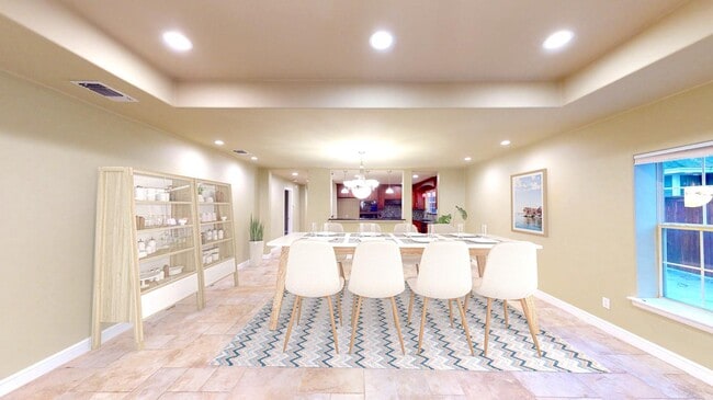 Stylish & bright Ridglea North home steps from Berney Park