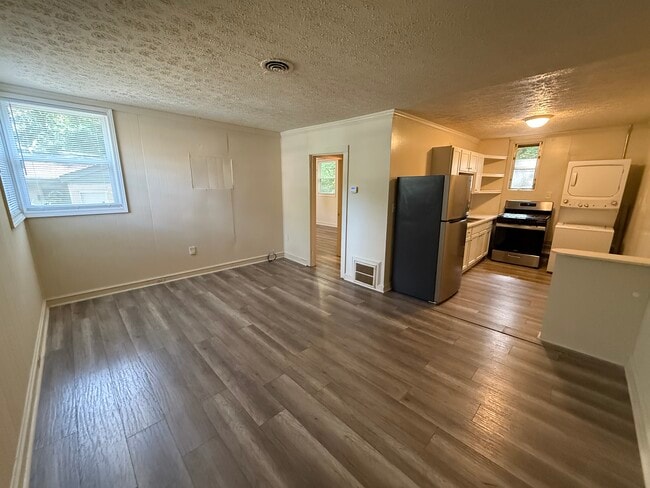 Building Photo - 1 Jefferson Pl Unit #8 Rental