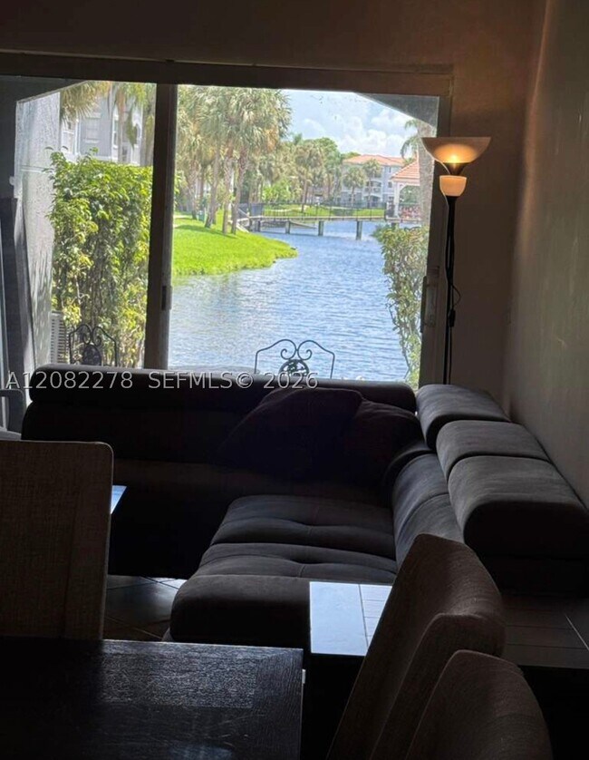 165 NW 96th Terrace Unit 3-105