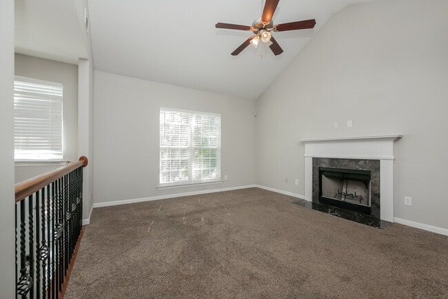 Photo - 1123 Corkscrew Way