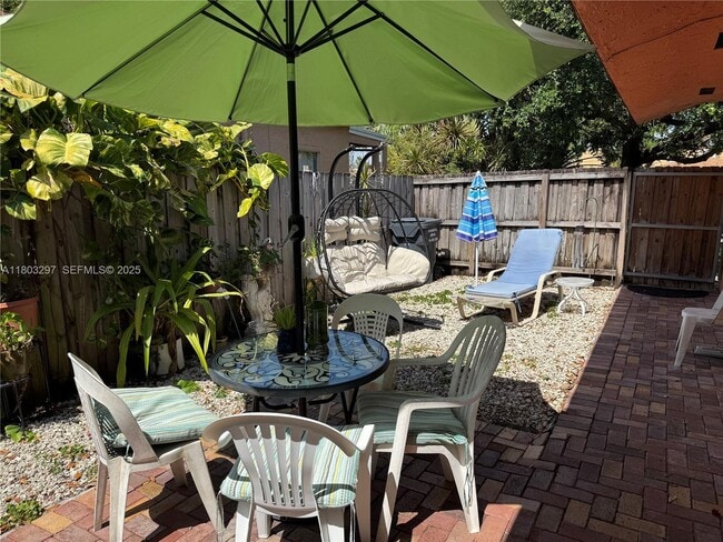 Building Photo - 2306 Liberty St Unit B