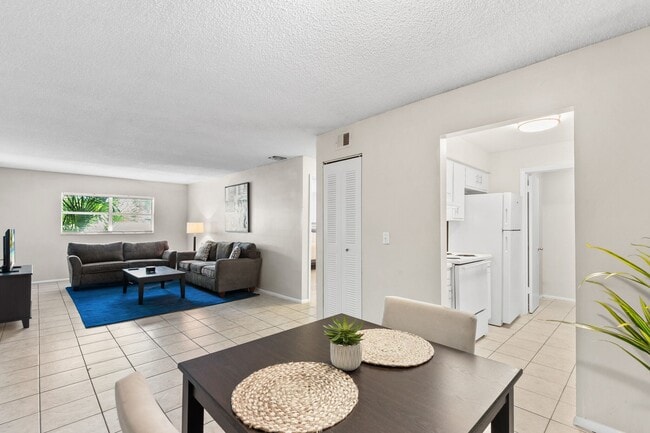 Photo - Stoneridge Pointe