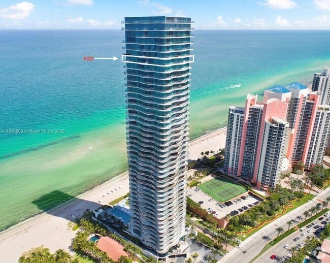 Building Photo - 19575 Collins Ave Unit 39 Rental