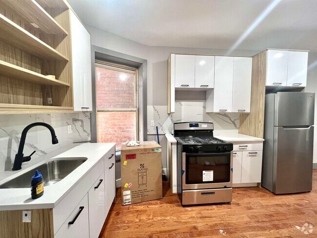 Building Photo - 39 Van Wagenen Ave Unit 1LL Rental