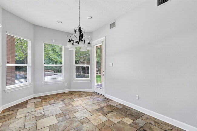 14115 Norhill Pointe Dr