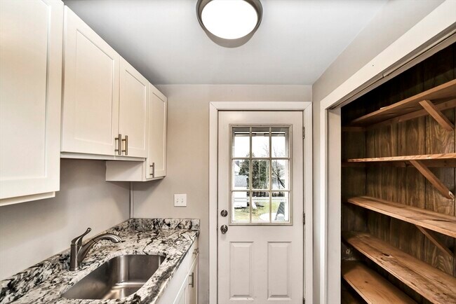 Photo - 37 Wilbur St Unit 2