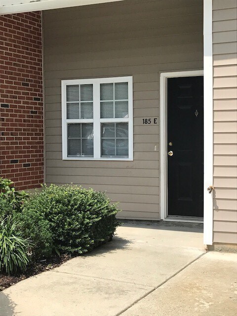 Photo - 185 Plaza Dr
