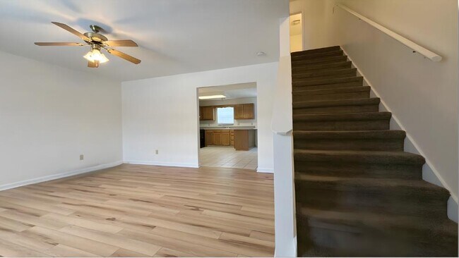 Photo - 23 Lexington Ct