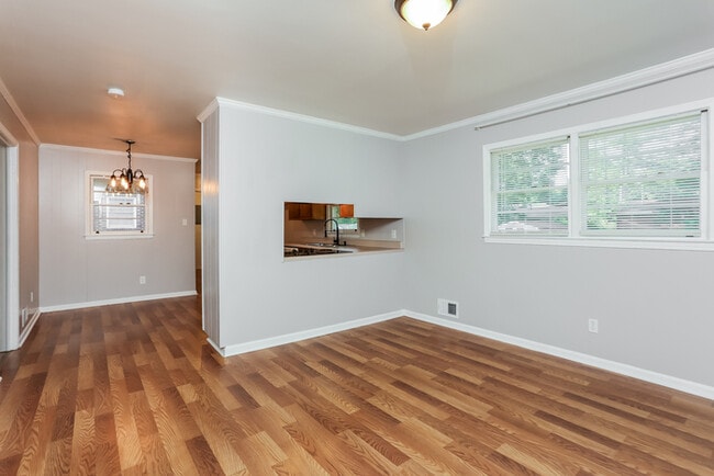 Photo - 1320 N Cherokee Ave