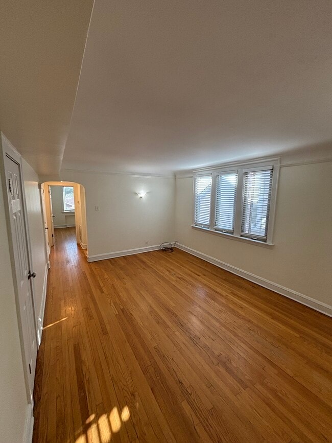 5844 W 55th St Unit #2