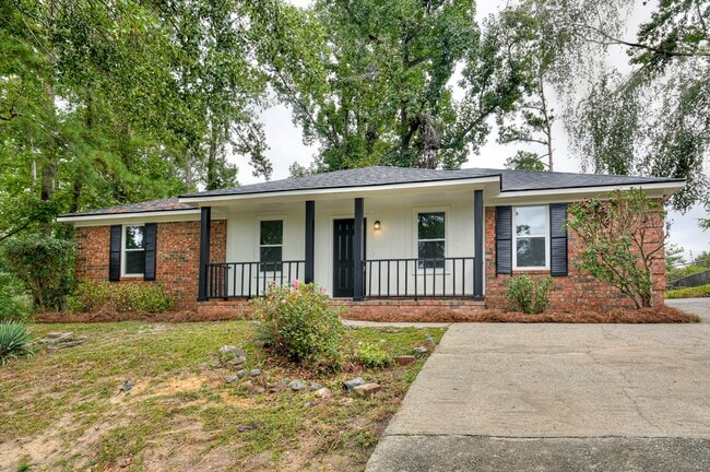 Photo - 208 Foxdale Dr