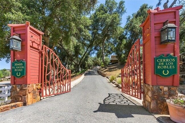 Photo - 35455 El Niguel Rd