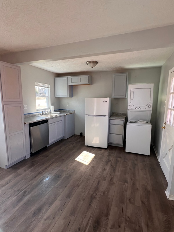 Photo - 3790 Barron Ave