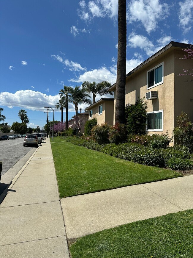 1181 E Hollyvale St Unit 1157  18