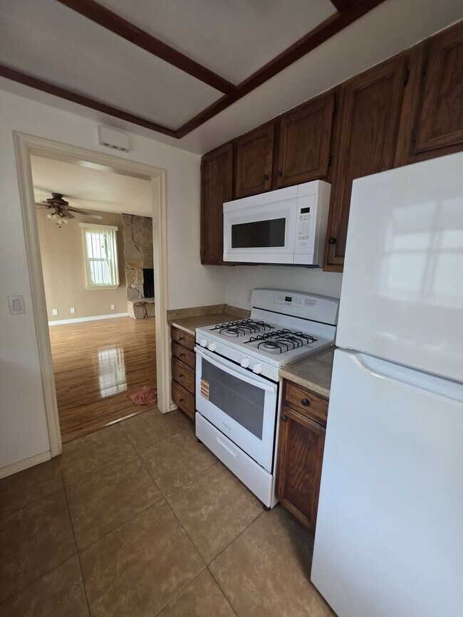 Photo - 2072 Unit 5034