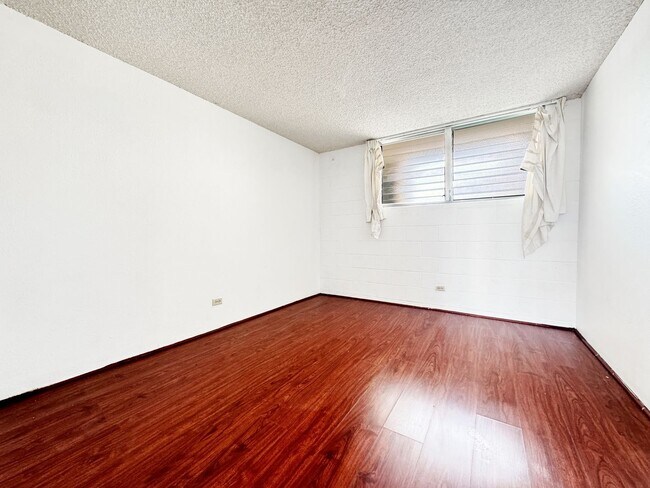 Photo - Waikiki Condo with One Assigned Parking Space Unit 1914