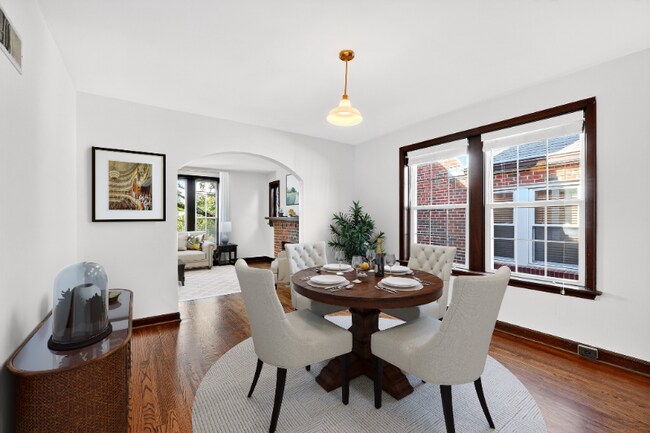 Photo - 4708 Locke Ave Unit 2F