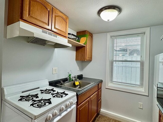 3 Q St Unit A
