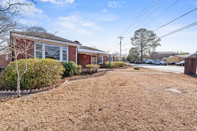 Photo - 409 Wilkes Rd