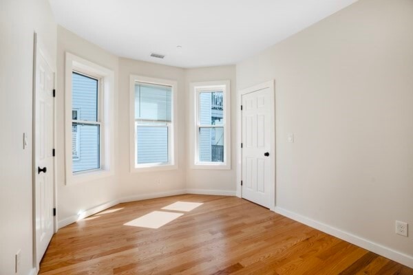 Photo - 27 Linden St Unit 27 Liden Street Apartment 1 Allston