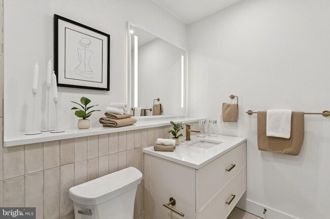 Photo - 30 W Allens Ln Unidad 109