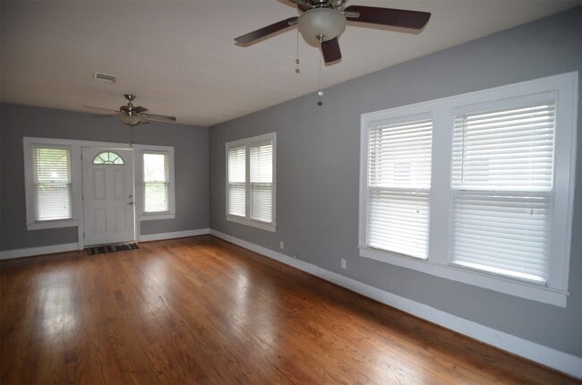Photo - 321 Dorchester St