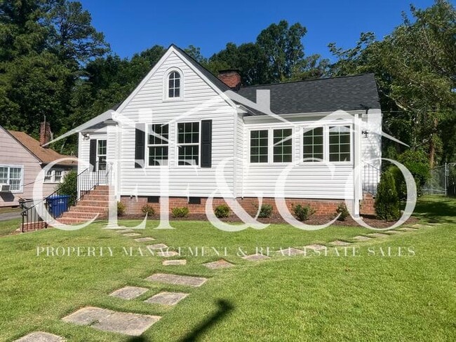 Photo - Spacious 3 bedroom home now available in Spartanburg!
