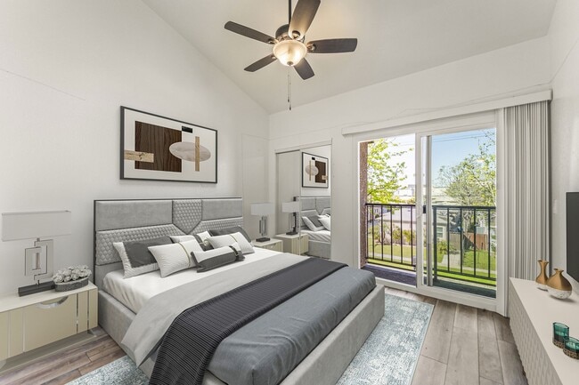 Photo - 248 E Buckthorn St Unit 4