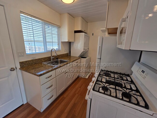 Photo - 104 Kent St