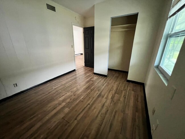 Photo - 347 NW 6th Ave