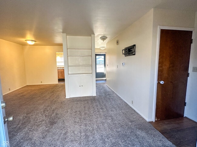 Photo - 601 E Washington St