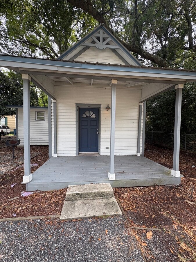 Photo - 1406 Monck St