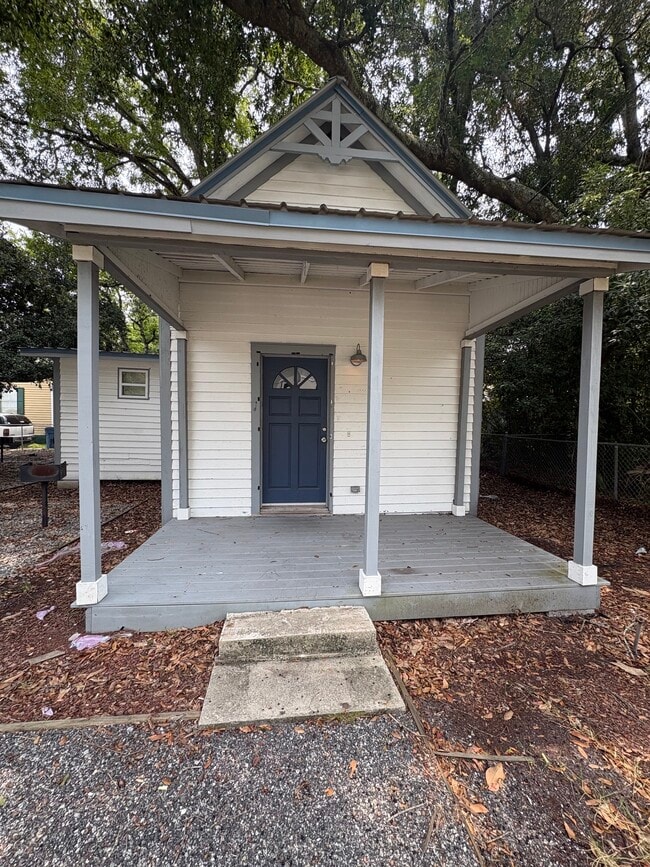 Building Photo - 1406 Monck St