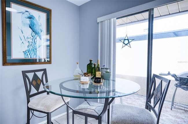 Photo - 76 Sandstone Cir