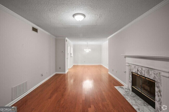 Building Photo - 202 Peachtree Forest Dr Rental