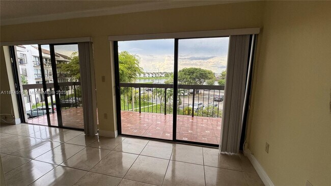 Photo - 1350 SW 122nd Ave Unit 313